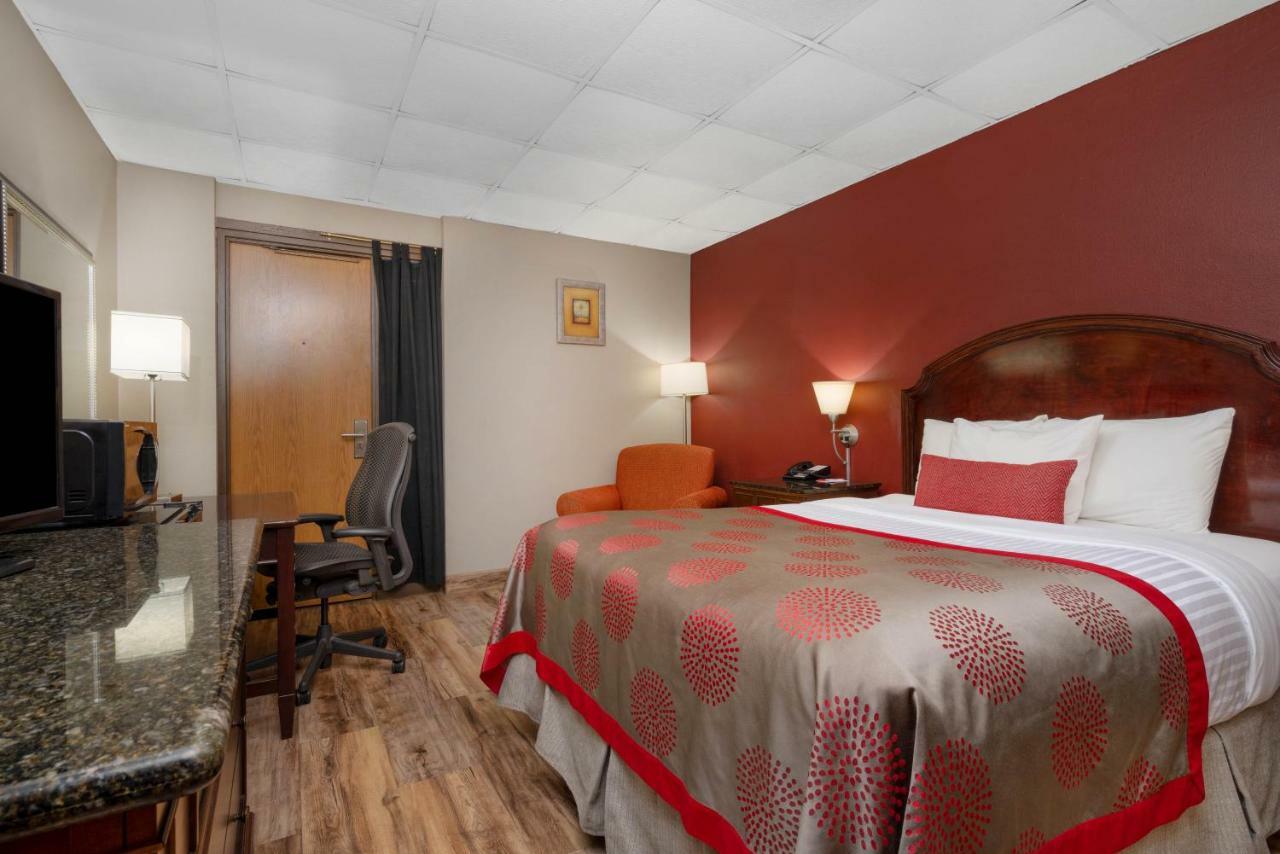 Ramada By Wyndham אלברט לי מראה חיצוני תמונה