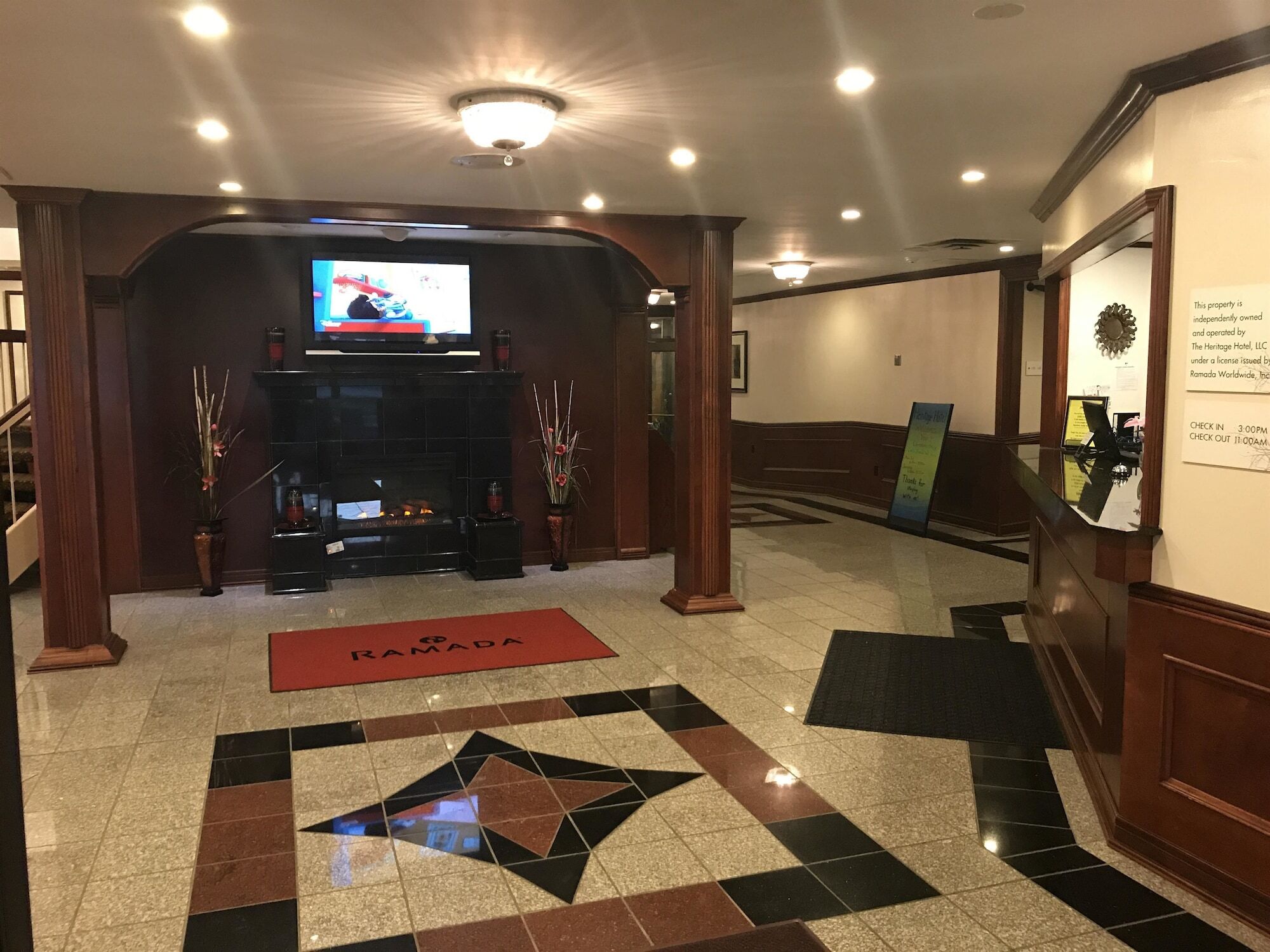 Ramada By Wyndham אלברט לי מראה חיצוני תמונה